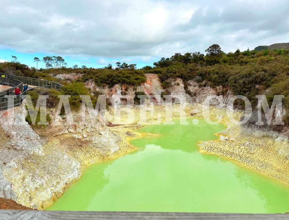 【2025 Wai-O-Tapu 懷奧塔普地熱世界攻略】Lady Knox 間歇泉時間、門票與必看景點