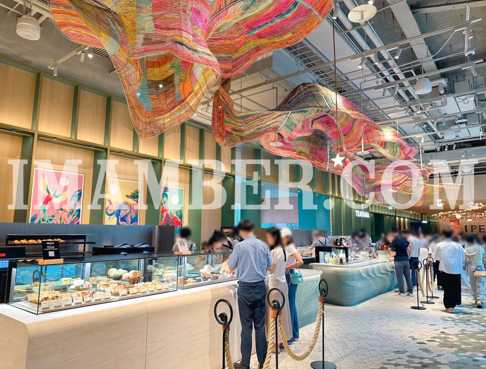 2025 Dream Plaza 星巴克典藏台北信義攻略:取號流程、訂位預約、菜單與限定周邊 2025 Dream Plaza 星巴克典藏台北信義攻略:取號流程、訂位預約、菜單與限定周邊